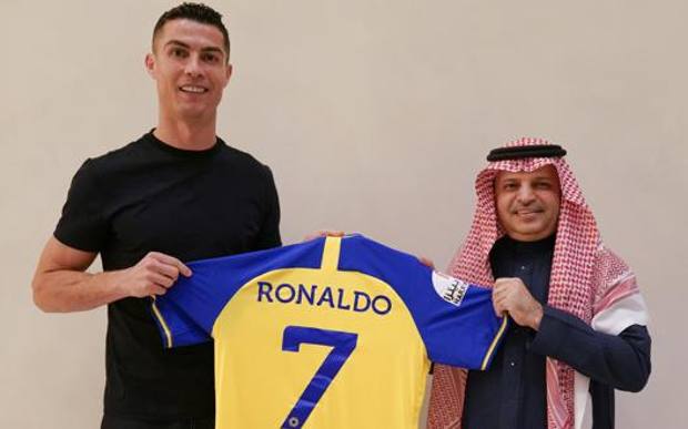 Ronaldo all'Al Nassr: per lui un miliardo di euro fino al 2030 - MetroNews