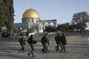 Gerusalemme Polizia moschea Al Aqsa