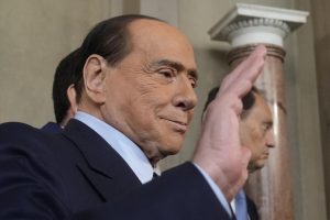 Berlusconi impoverito